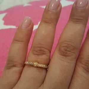 Pandora Sparkling Bow ring in Rose